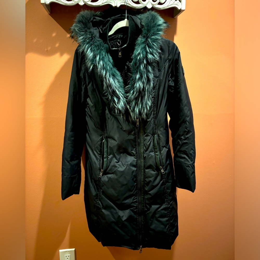 Gorgeous, unique Ookpik feather winter coat size small